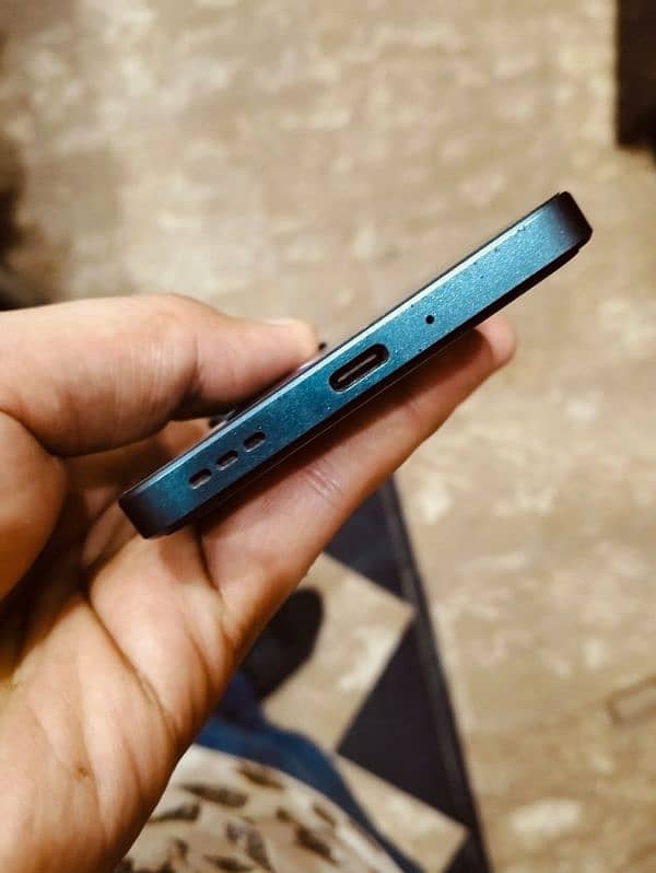 OPPO Reno 11f 8