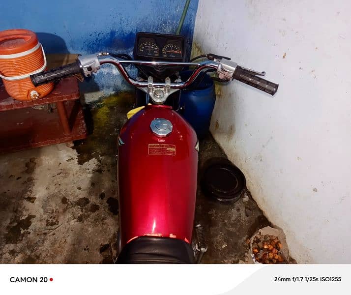 Honda 125 argent sale 7