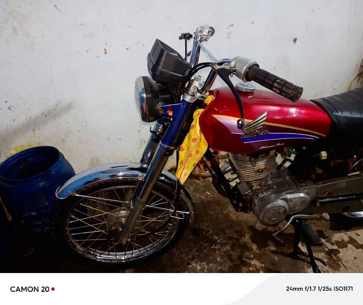 Honda 125 argent sale 9