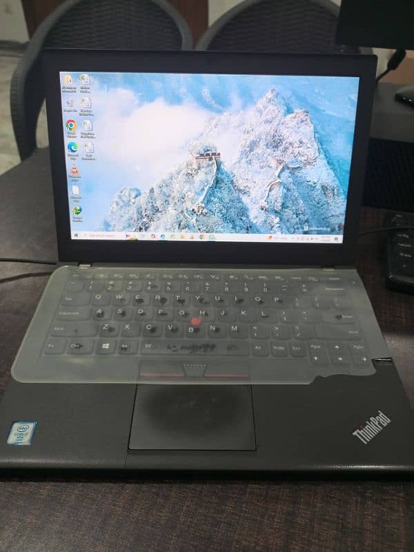 Lenovo thinkpad i7/6th Genration 3