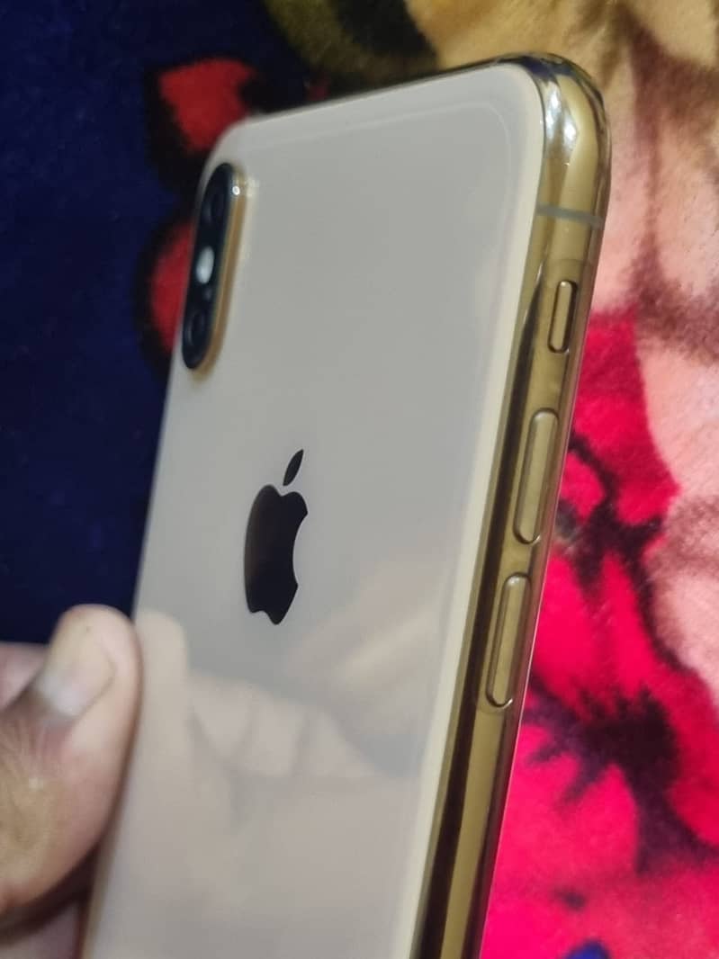 Apple iPhone XS Max iPhone Xs max with original charger Contact on my 0