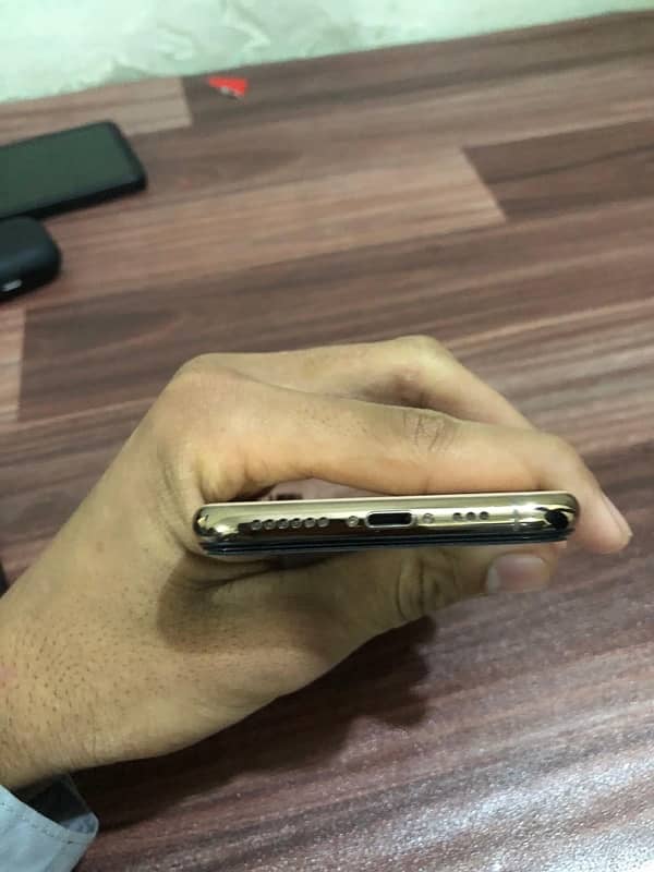 Iphone XS 64Gb 2