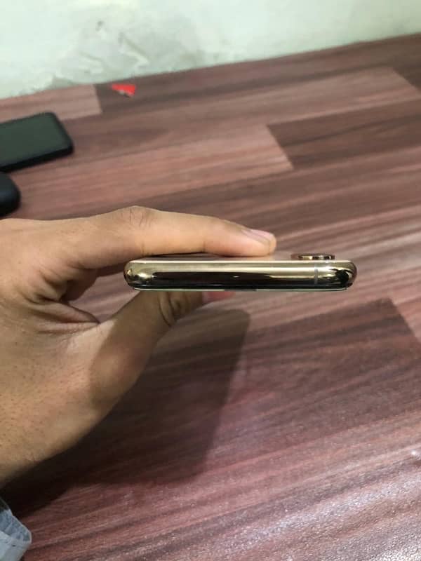 Iphone XS 64Gb 3