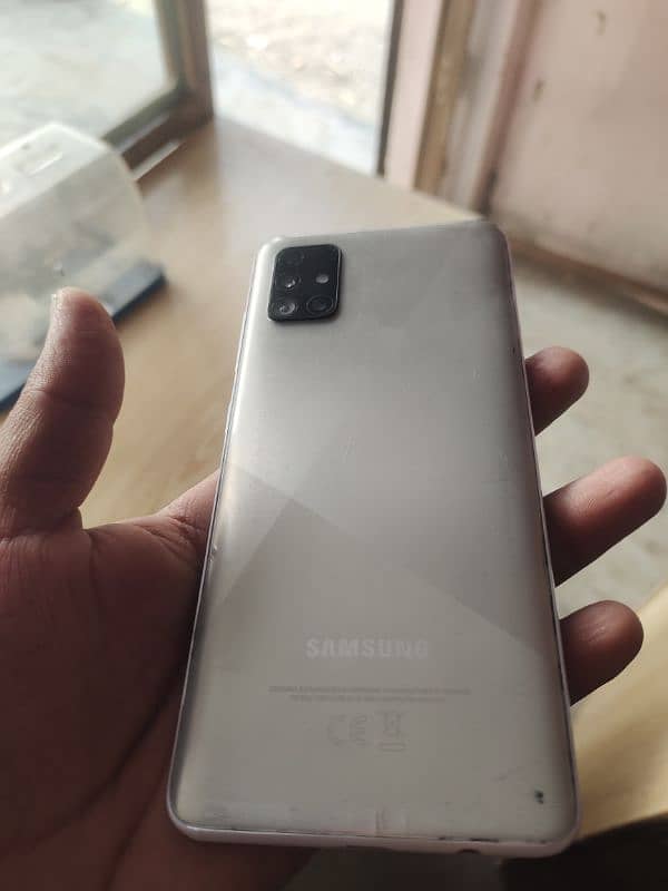 Samsung A51 0