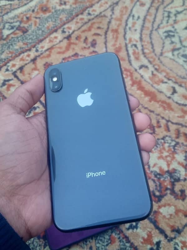 IPhone XS Black colour water pack (64gb) Jv all okay 1