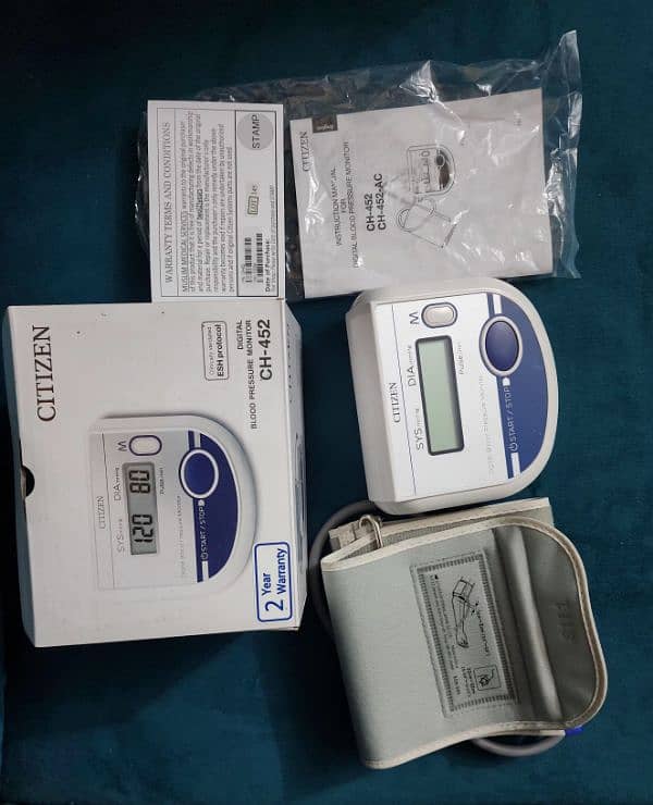 CITIZEN CH-452 BLOOD PRESSURE MONITOR 0