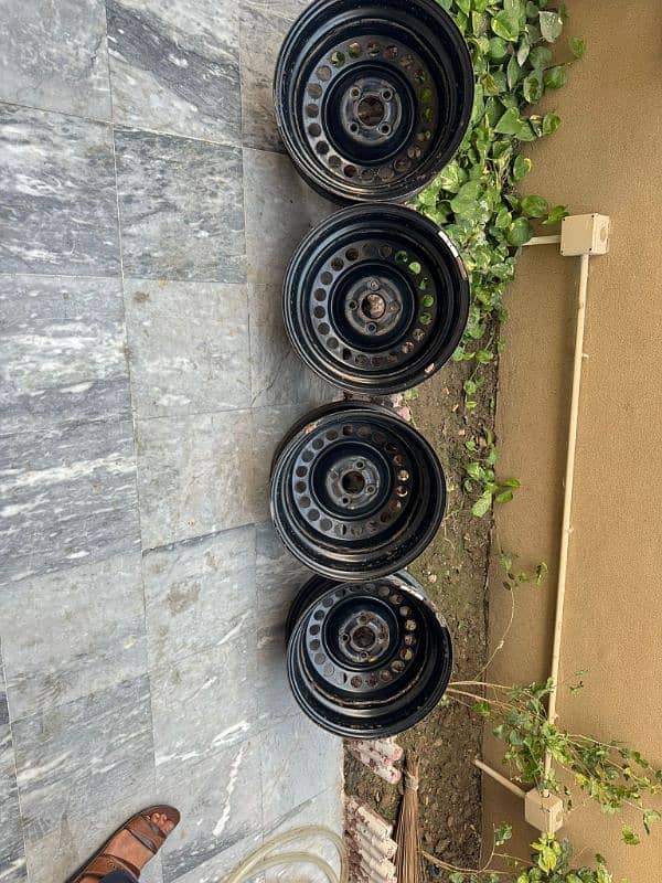 Honda city original rims with cup 15" 2