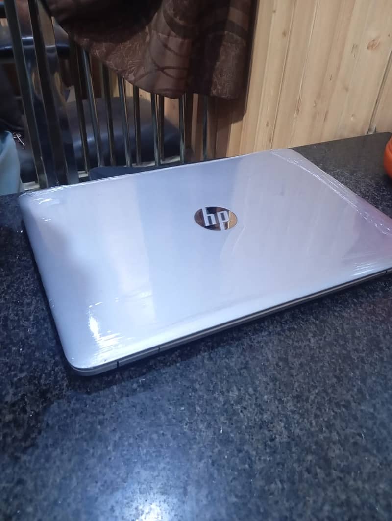 HP-g3-Laptop 4