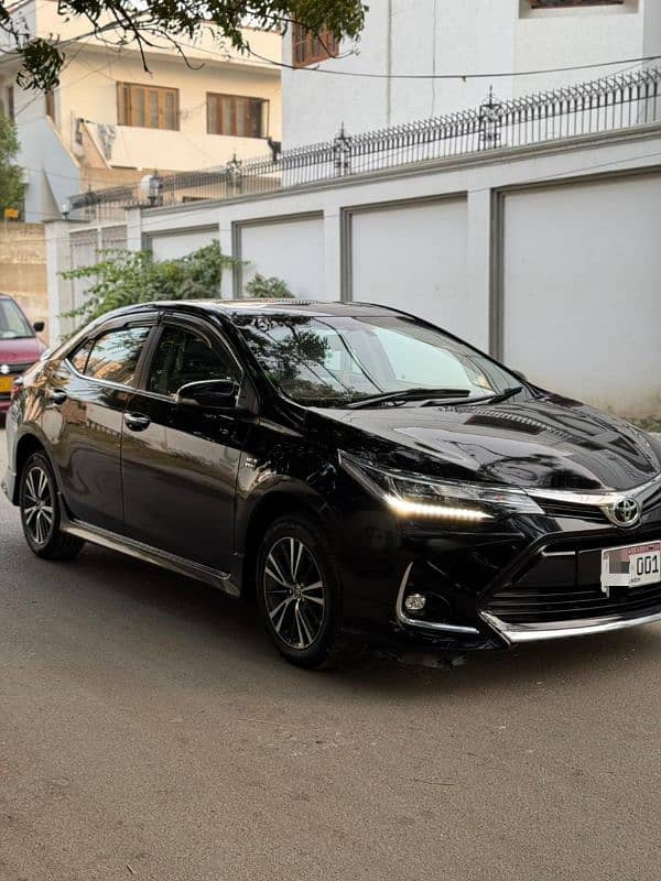 Toyota Altis Grande 2021 4