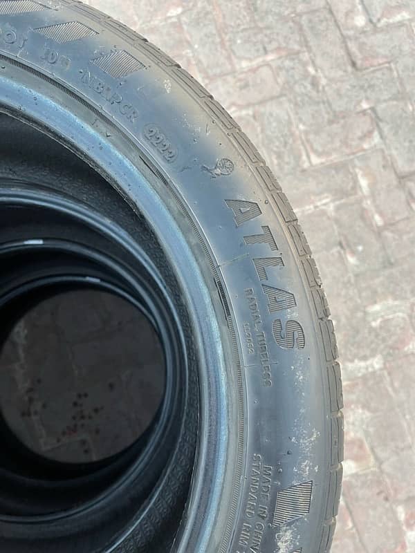 17 inch Slightly used 2022 tyres 215/50/17 5