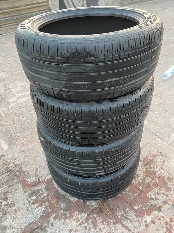 17 inch Slightly used 2022 tyres 215/50/17 9