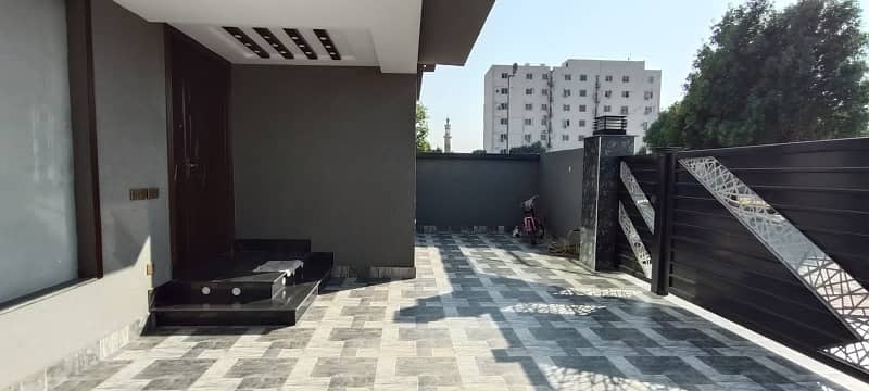 10 Marla brand new house for sale in Bahria Town 14