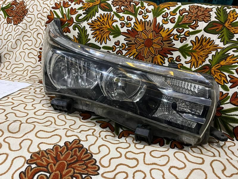 Corolla Grande Genuine Headlight Pair For Sale 8