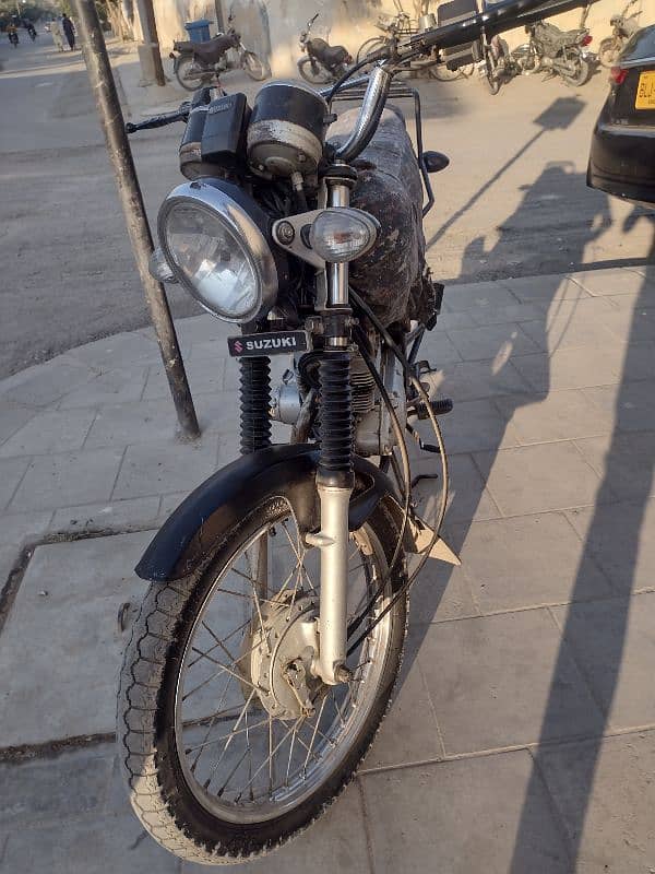 Suzuki gs 150 good condition  good fuels average 4