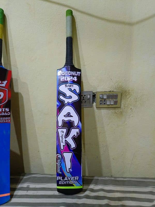 New Saki Rawalakot Bat, Color blue and Red 1