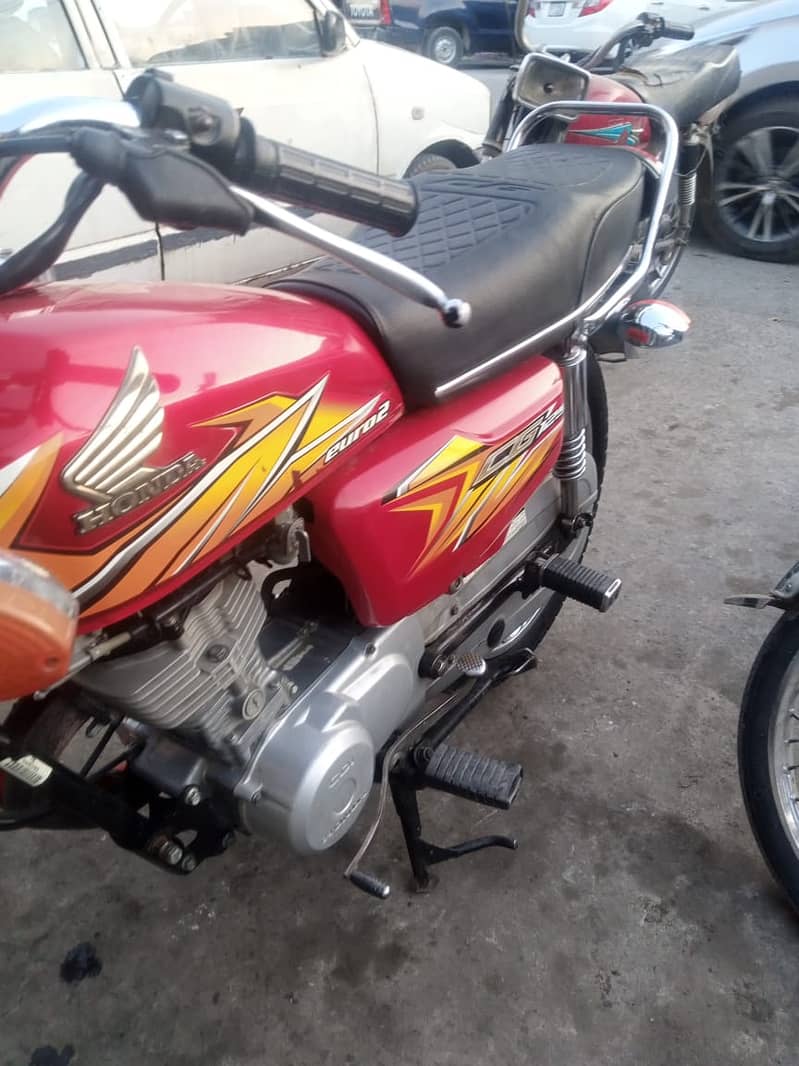 Honda CG 125 2021 Less used 6