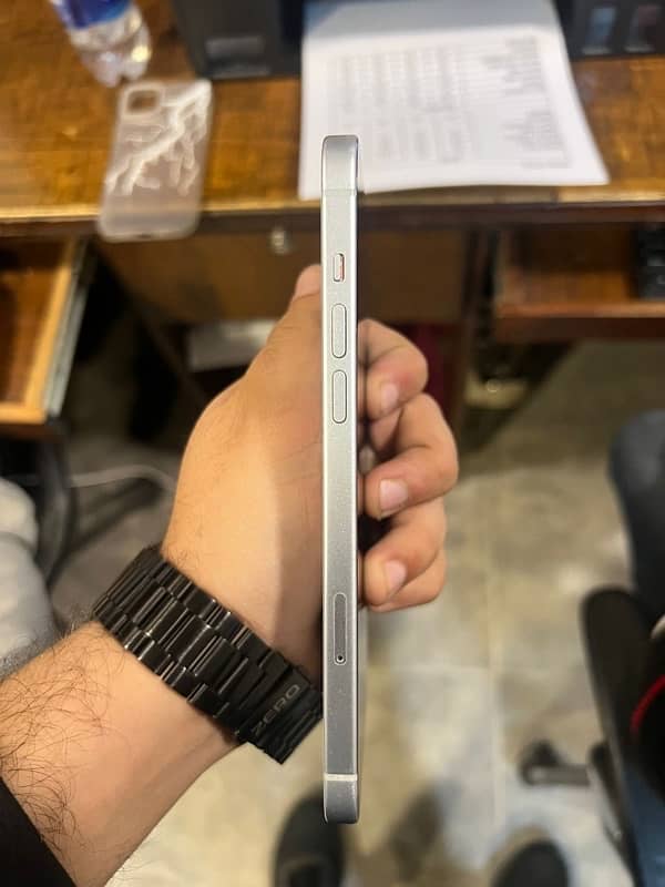 iphone 15 Plus | Factory Unlock | 128Gb 9