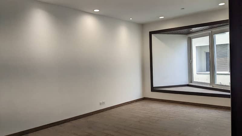 Topnotch Location 1130 Sqft 1 Bedroom Apartment For Rent In Penta Square Phase 5 Lahore 1