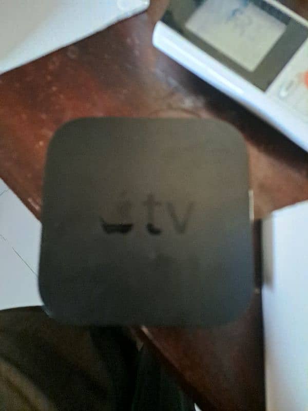 apple tv box 0