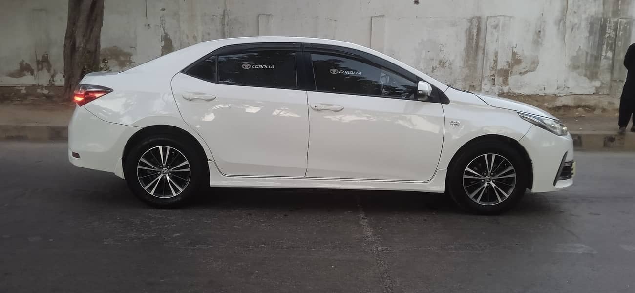 Toyota Corolla Altis 2018 6