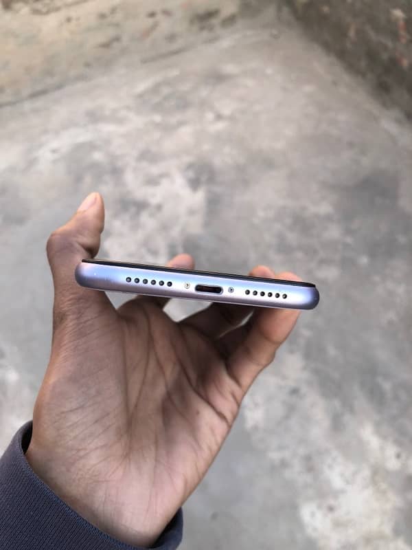 iPhone 11 64gb NON PTA JV. 2