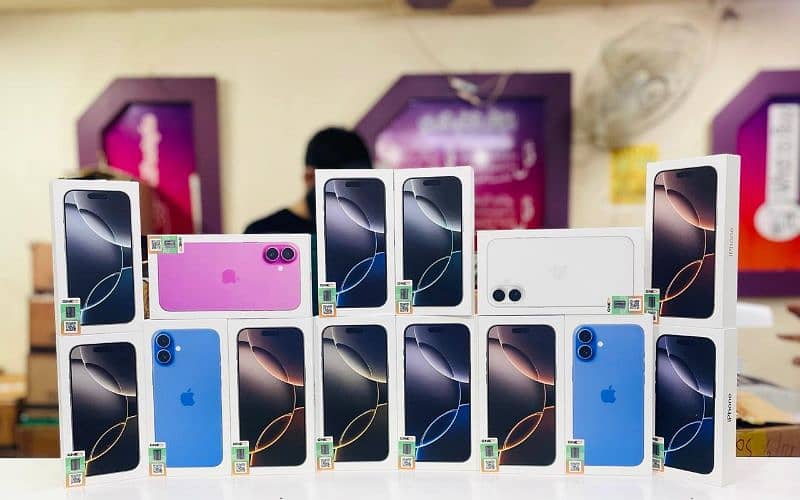 I phone 16 series All Box Pack Available in Whole sale rates 0