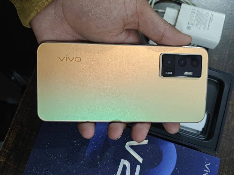 Vivo v23e (8+4/ 128) 4