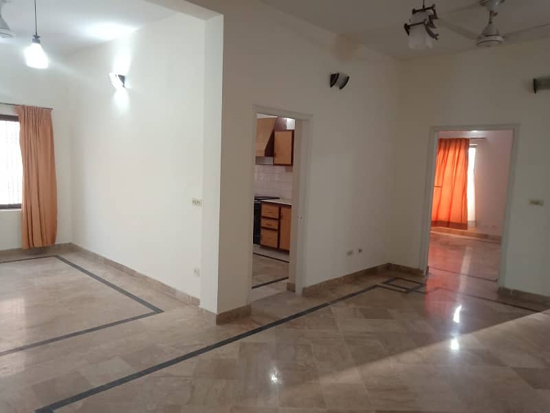 1 Kanal Upper Portion For Rent in DHA Phase 4, Block BB, Lahore Cantt. 9