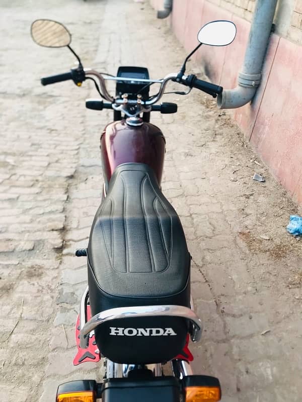 HONDA CD70 2024 Model 10