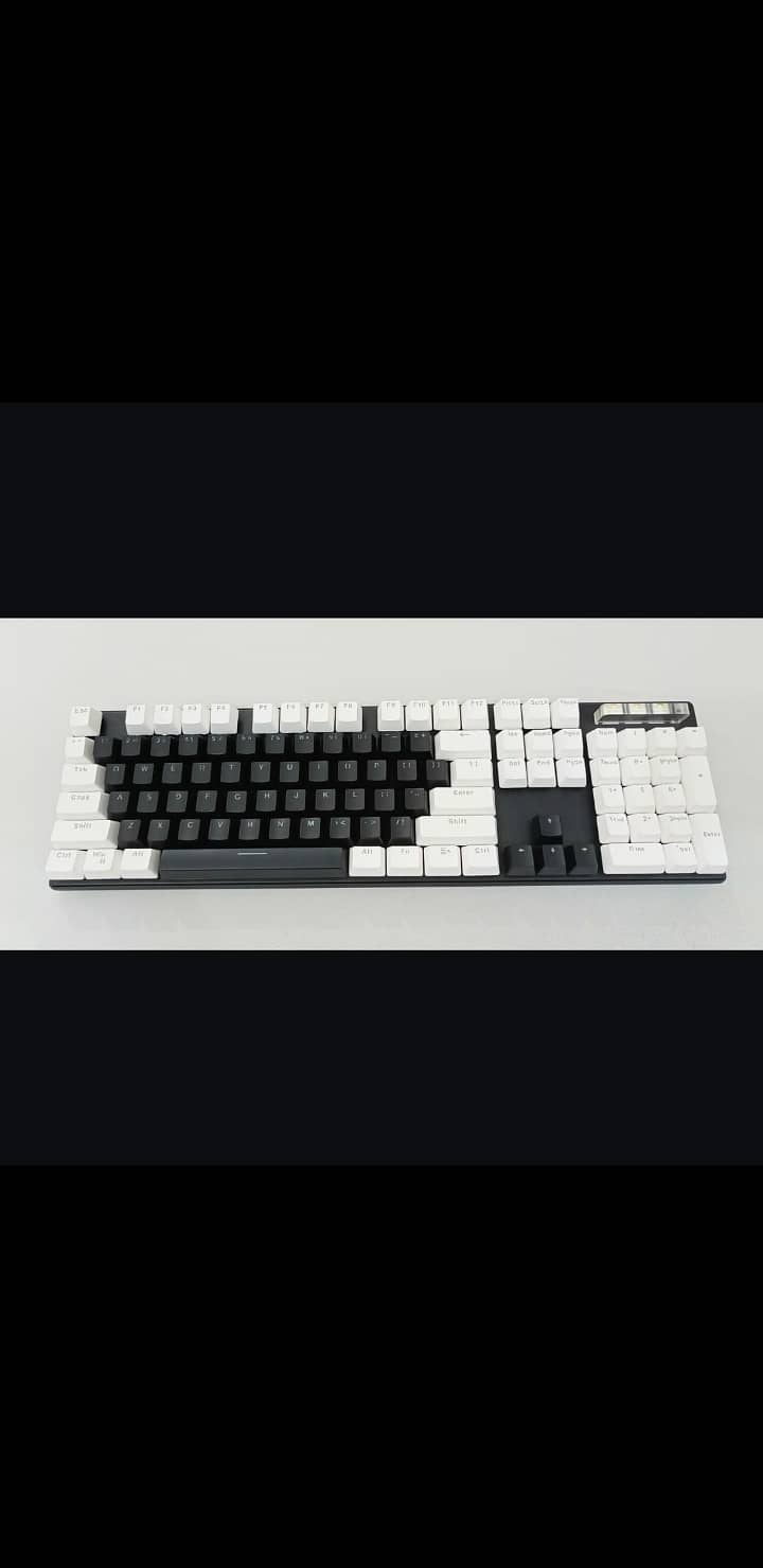 OCG 2104 Mechanical Gaming Keyboard Black and White Combo Design RGB 4