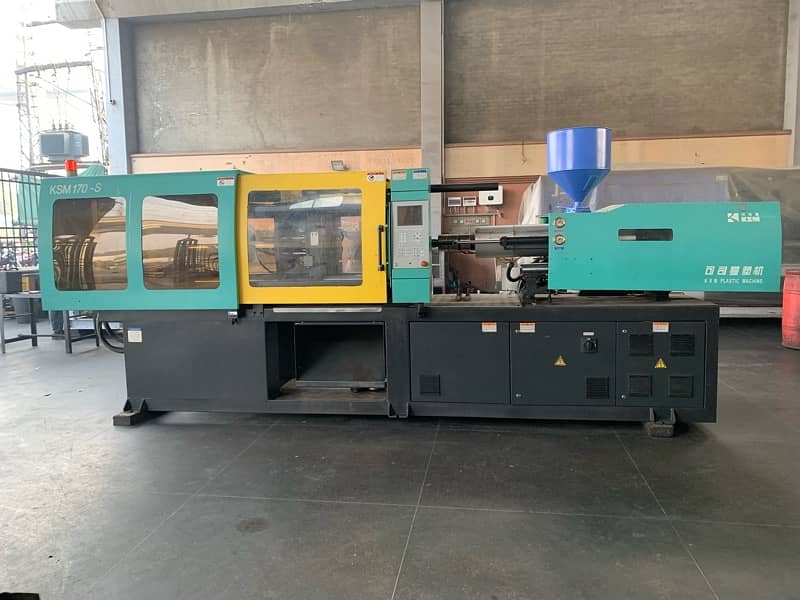 Injection molding machines at low price 11