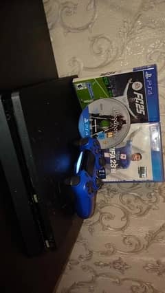 PS4 with 3 games package