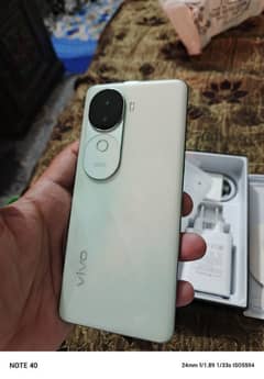 Vivo V40e 8GB 256GB ONLY BOX OPEN