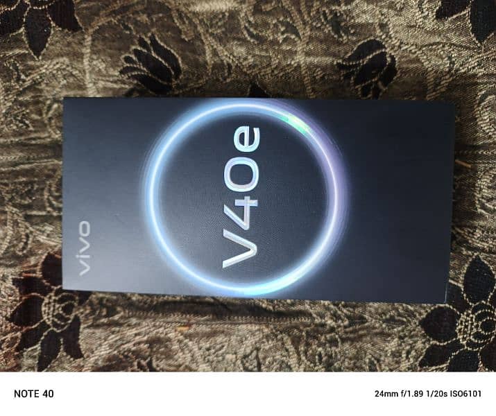 Vivo V40e 8GB 256GB ONLY BOX OPEN 3