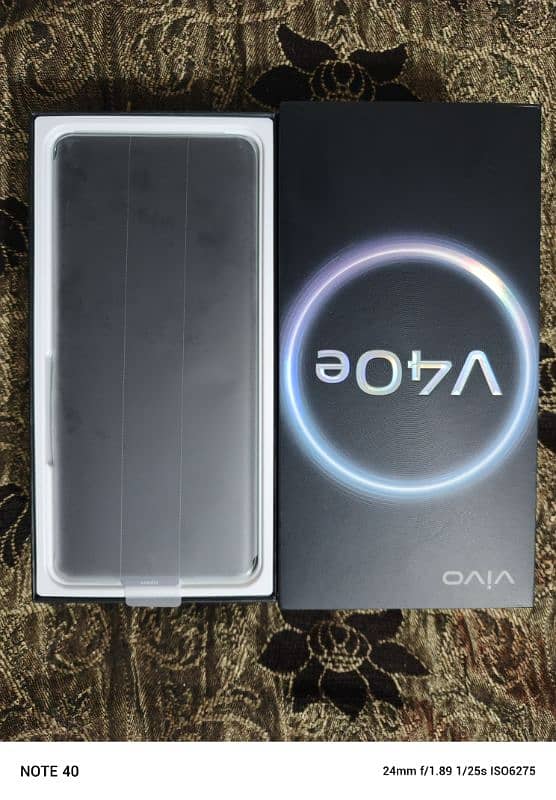 Vivo V40e 8GB 256GB ONLY BOX OPEN 4