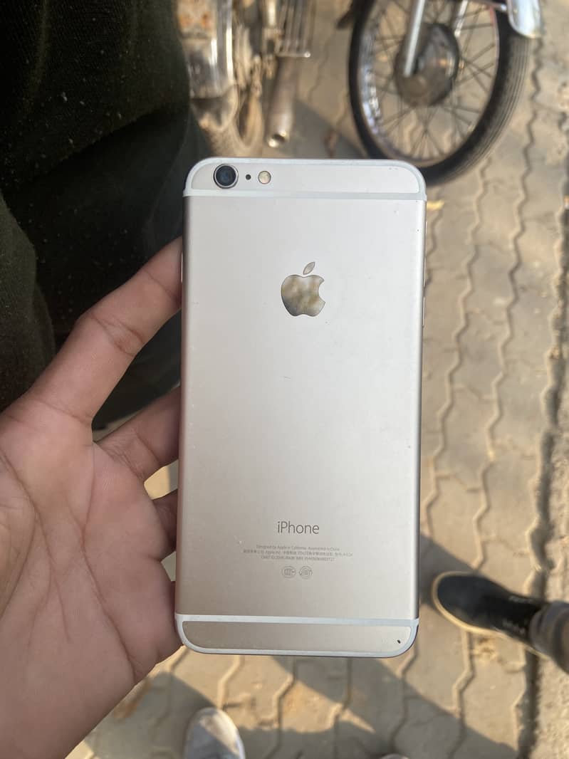 Apple iPhone 6S Plus 4