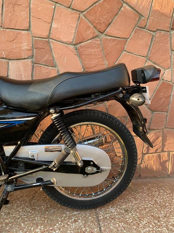 SUZUKI GS 150 2023 ISB REGISTERED 2