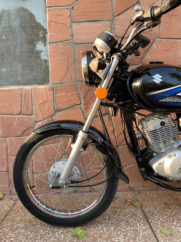 SUZUKI GS 150 2023 ISB REGISTERED 8