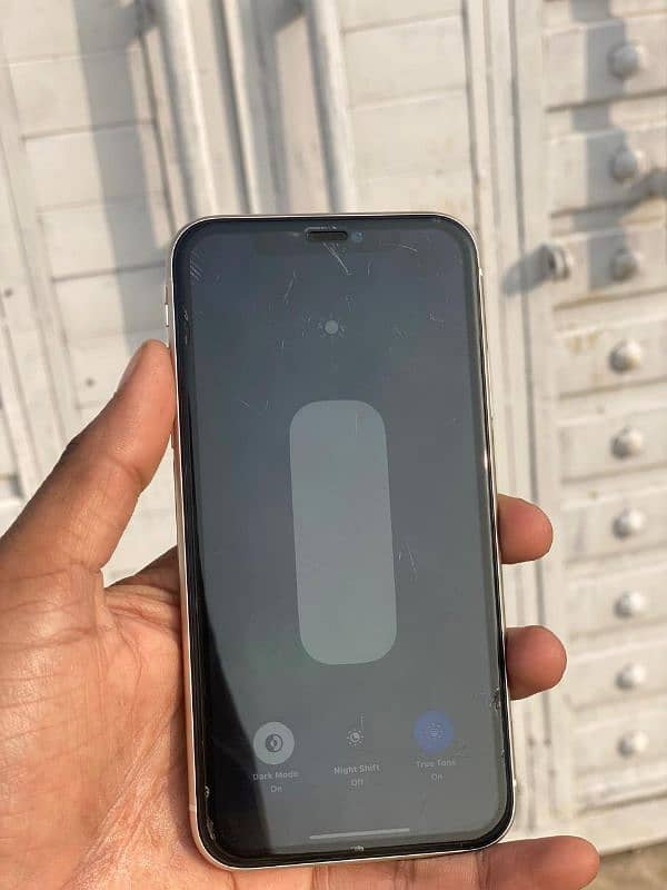 iphone 11 face id true tone ok battery 82 2