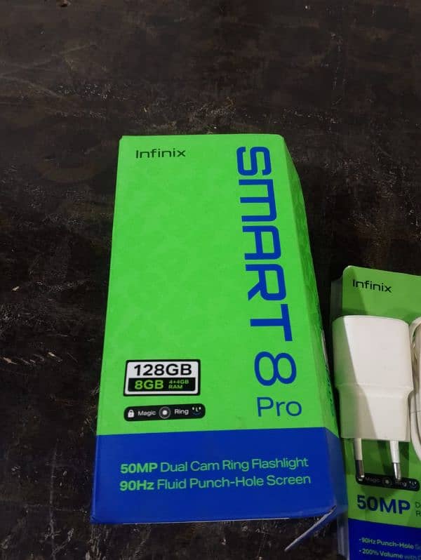 Infinix smart 8 pro 4 +4 128gb 8 mah kiwarutny ha 1