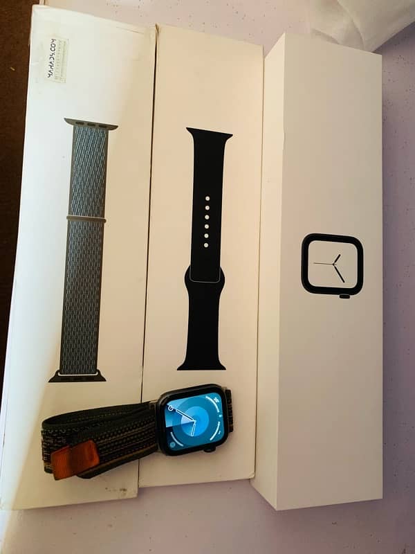 Apple watch series 4 (44MM) 1