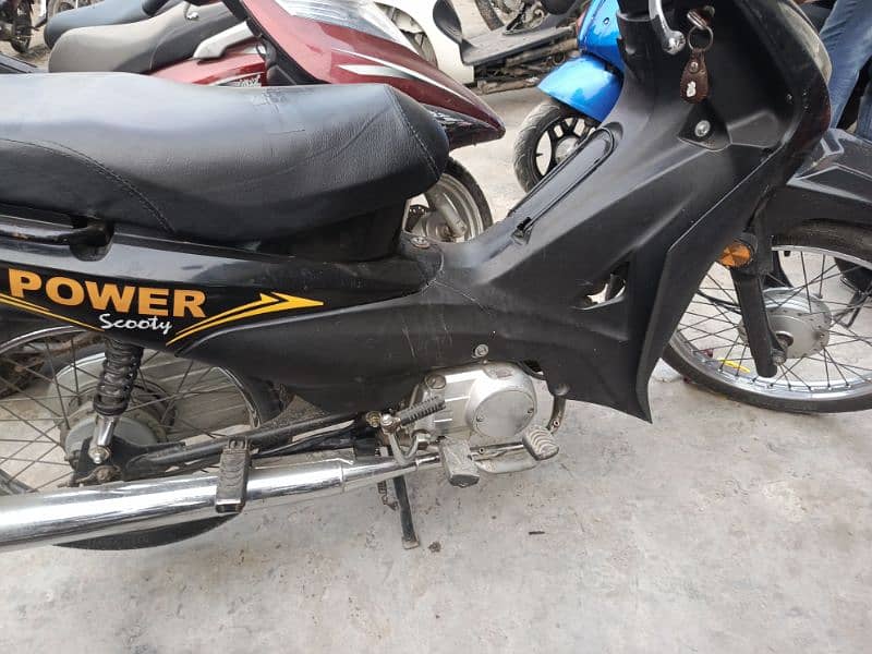 power scooty 70cc 7