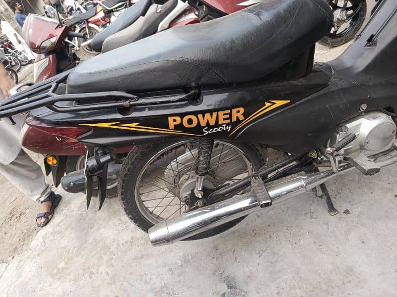 power scooty 70cc 9