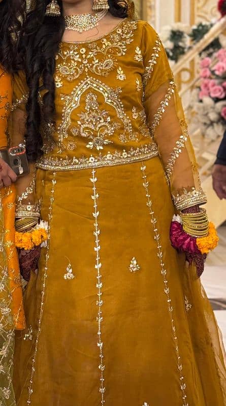 mehndi bridal dress 3