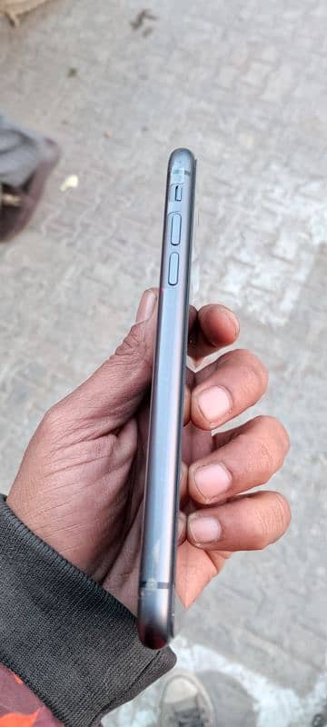 I phone 11 128gb 10by10 official Pta approved water park 03110070742 2