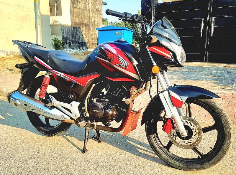 HONDA CB 150F SELF STARR 0