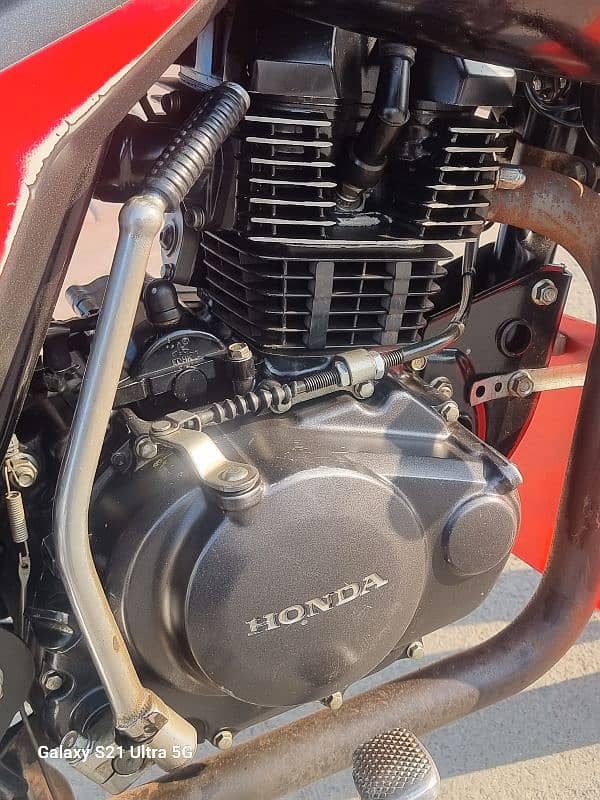 HONDA CB 150F SELF STARR 8