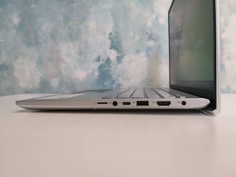 Asus Vivobook S15, Core i-5, 10th Gen 3