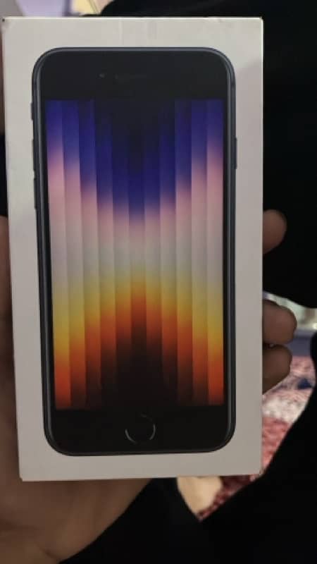 iphone se 2022 with box 11