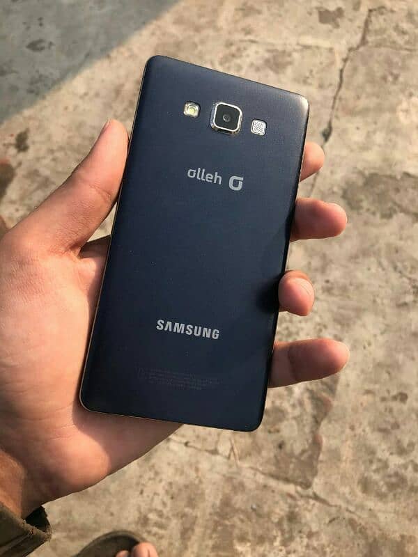 Samsung A7 official pta prove hai 0